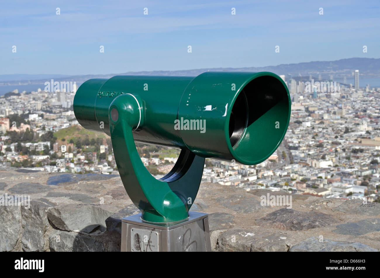 pay telescope on Twin Peaks, San Francisco, California, USA Stock Photo