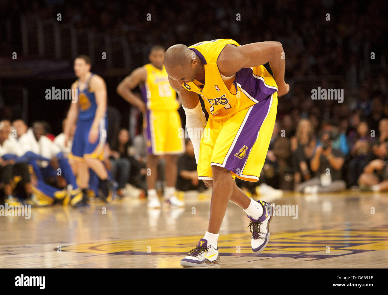 Los Angeles, CA, USA. April 12, 2013.  Los Angeles Lakers Kobe Bryant reacts as he walk the court during the second half of the game  against The Golden State Warriors  at the Staples Center In Los Angeles,California Friday 12 April 2013. Los Angeles Lakers won the game 118 to 116 .ARMANDO ARORIZO. (Credit Image: Credit:  Armando Arorizo/Prensa Internacional/ZUMAPRESS.com /Alamy Live News) Stock Photo