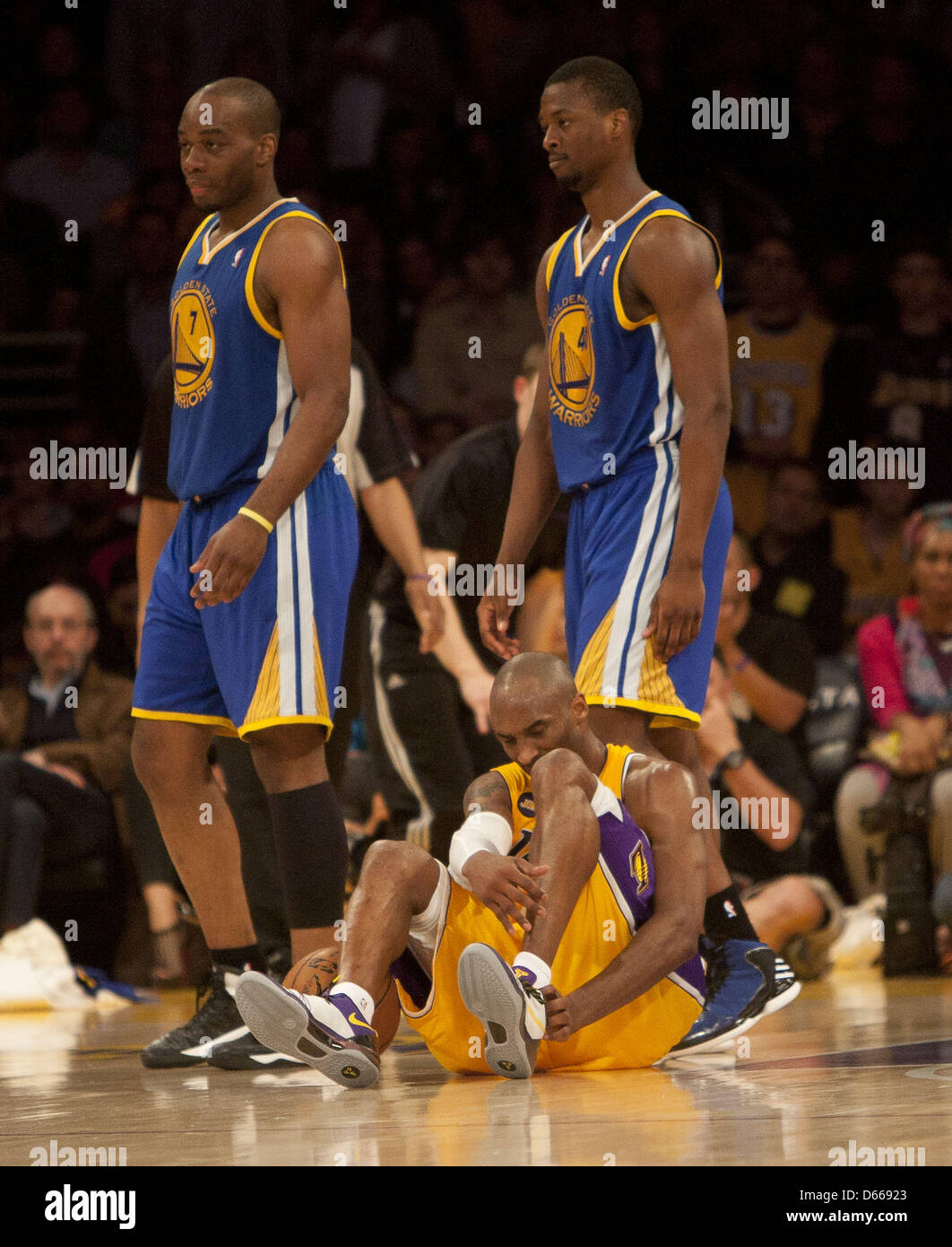 Los Angeles, CA, USA. April 12, 2013.  Los Angeles Lakers Kobe Bryant reacts as he walk the court during the second half of the game  against The Golden State Warriors  at the Staples Center In Los Angeles,California Friday 12 April 2013. Los Angeles Lakers won the game 118 to 116 .ARMANDO ARORIZO. (Credit Image: Credit:  Armando Arorizo/Prensa Internacional/ZUMAPRESS.com /Alamy Live News) Stock Photo