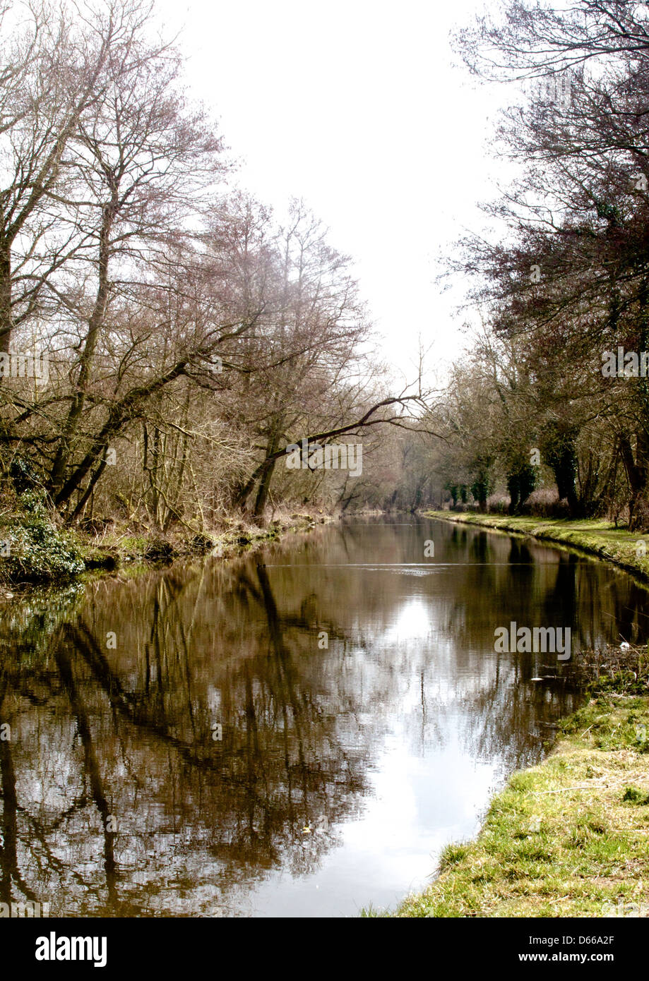 Peaceful waterways scene hi-res stock photography and images - Alamy