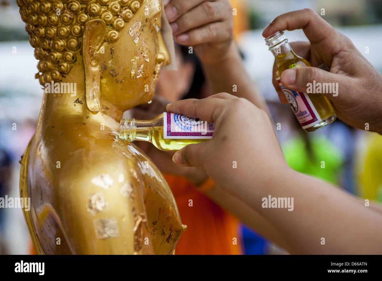 Bangkok statue people prayers hi-res stock photography and images - Alamy