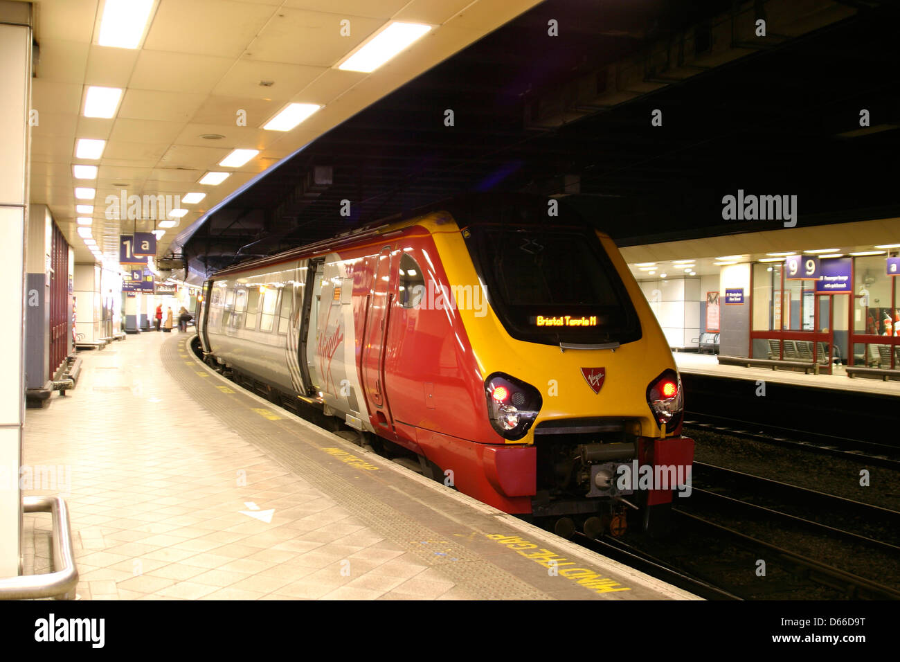 Virgin trains Pendalino electric train, Birmingham New Street station