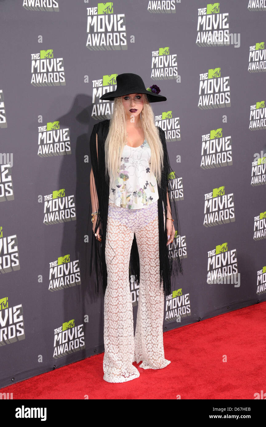 Culver City, Los Angeles, USA. 14 April 2013. US singer Ke$ha arrives at the 2013 MTV Movie Awards at Sony Pictures Studios in Culver City. Photo: Hubert Boesl/DPA/Alamy Live News Stock Photo