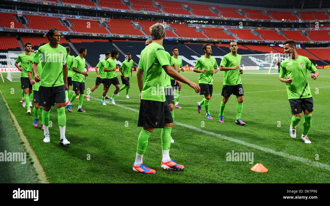 11837852 - UEFA European Qualifiers - Portugal training sessionSearch