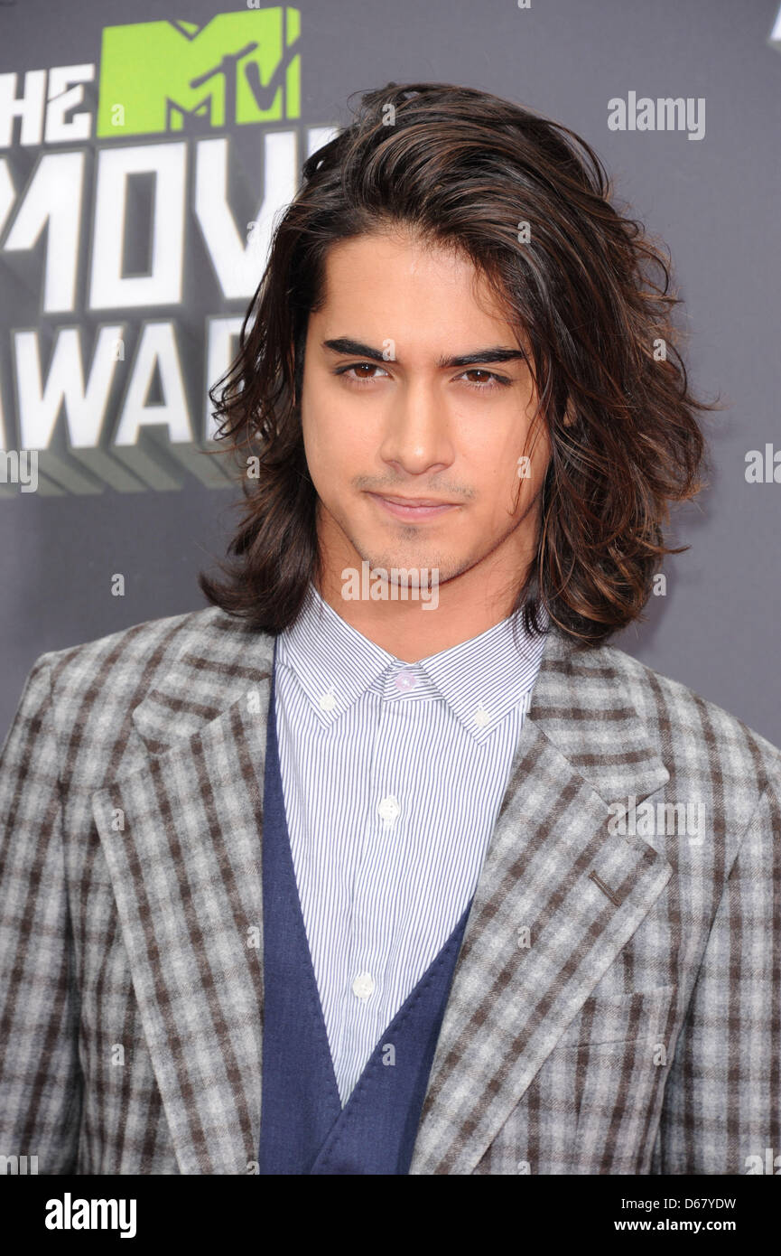 Canadian actor Avan Jogia arrives at the 2013 MTV Movie Awards at Sony