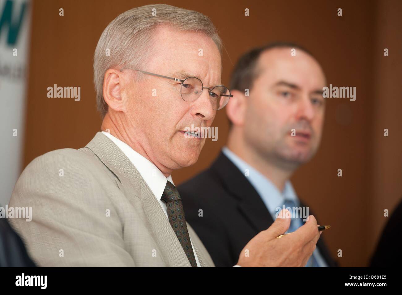 Complainant Karl Albrecht Schachtschneider (L) and Hubert Aiwanger, federal chairman of the Free Voters attend a press conference about the constitutional complaint against the ESM and the fiscal pact in Berlin, Germany, 02 July 2012.  The German parliament and Upper House on 29 June gave a backing to key parts of Europe's efforts to combat the region's debt crisis. Last week Germa Stock Photo