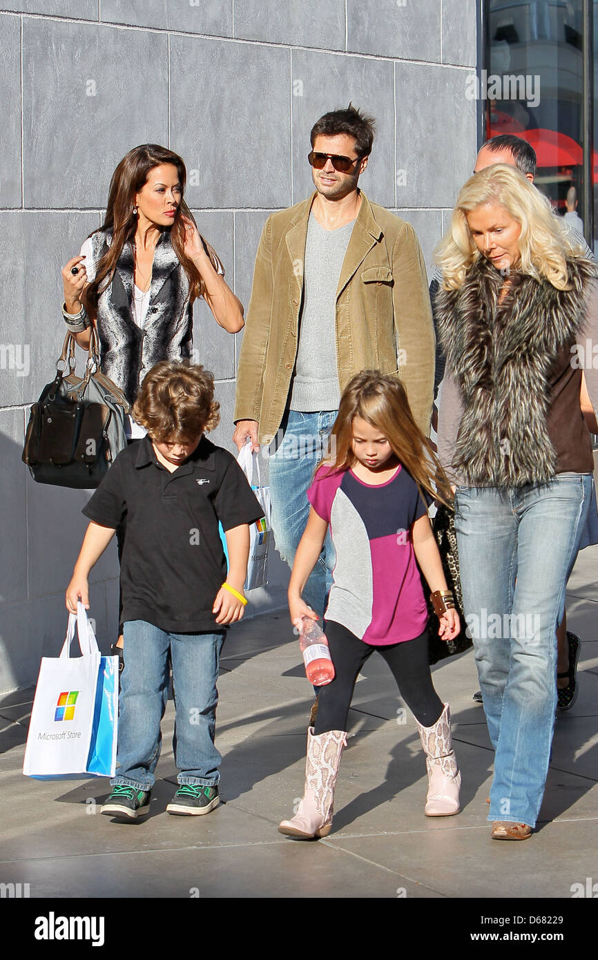 Brooke Burke, David Charvet and daughter Heaven Rain Charvet David Charvet shopping at Century City Mall with his family before Stock Photo