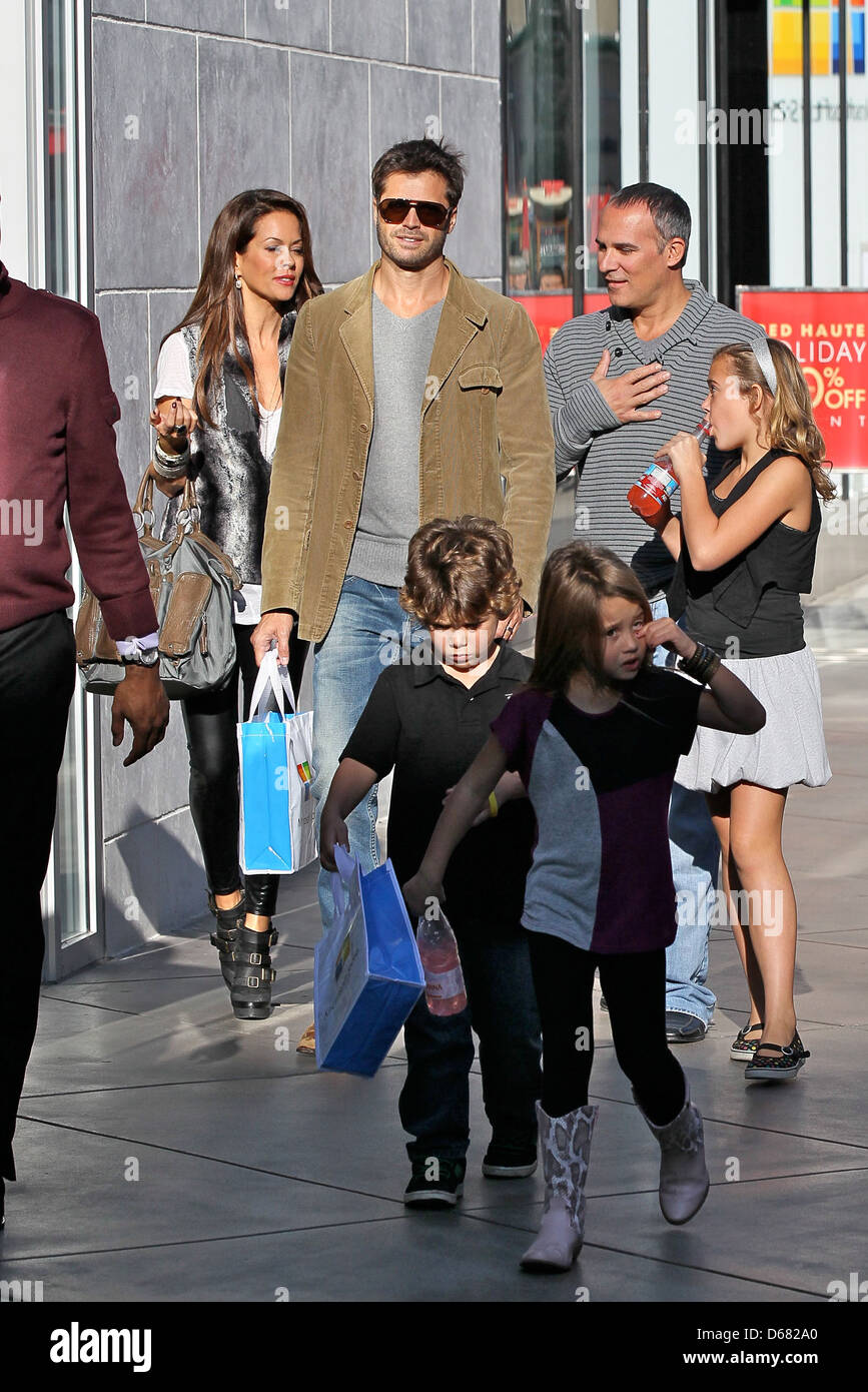 Brooke Burke, David Charvet David Charvet shopping Century City Mall with his family before going out to lunch Los Angeles, Stock Photo