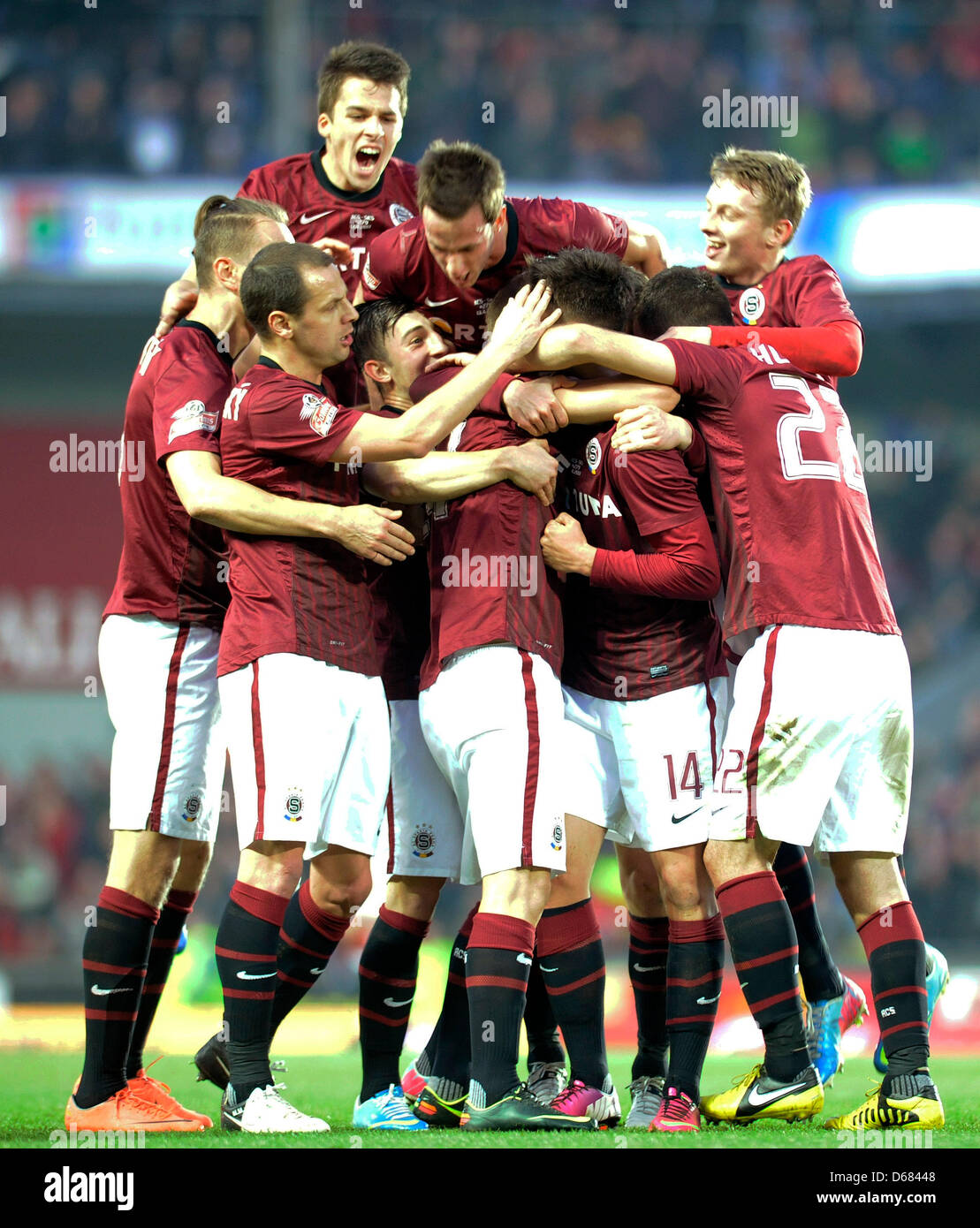 Czech Soccer - Sparta Prague v Slavia Prague. The Sparta Prague wall  defends a Slavia Prague free kick Stock Photo - Alamy