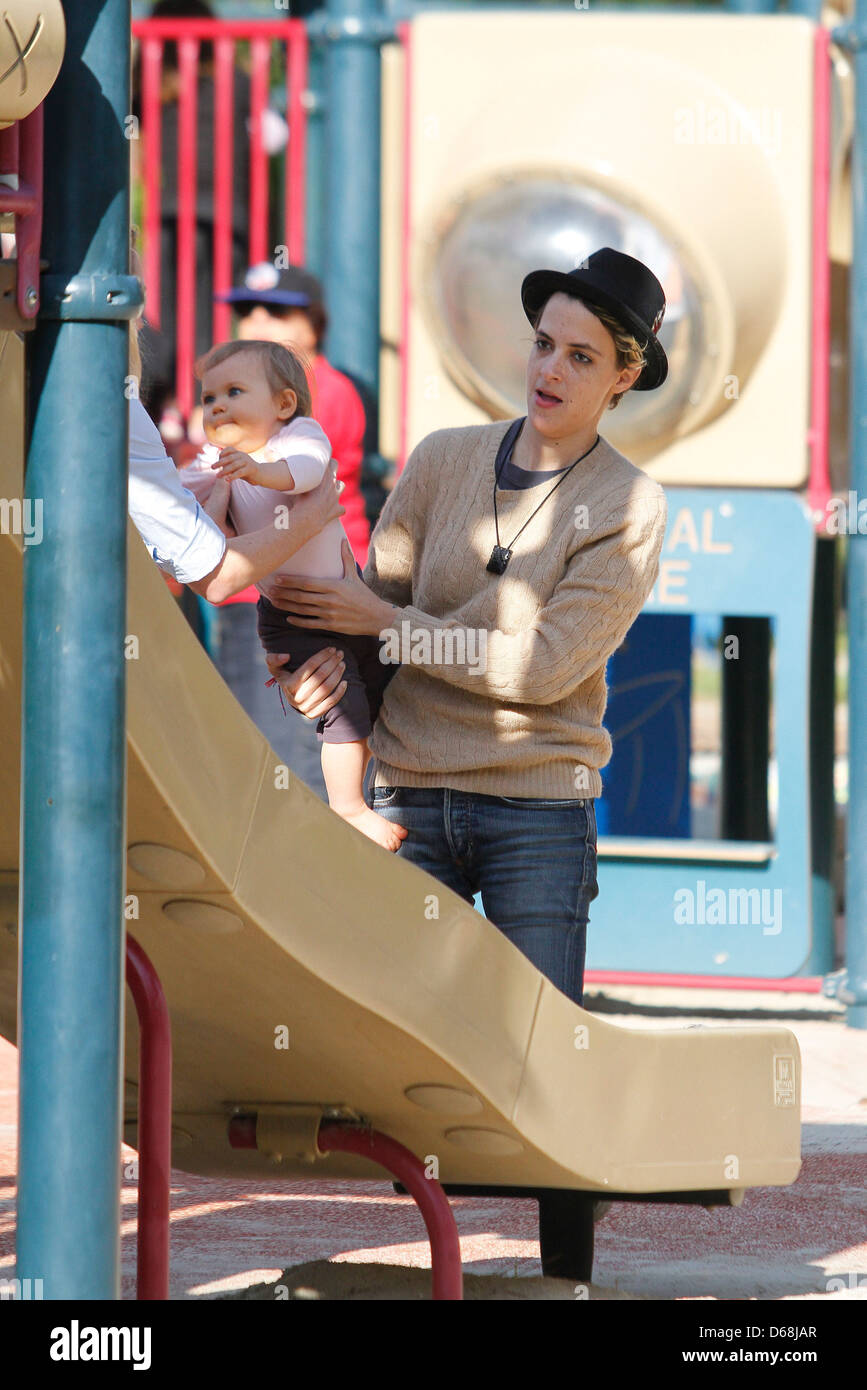 Samantha Ronson and friends spend the day at Coldwater Park Los Angeles ...