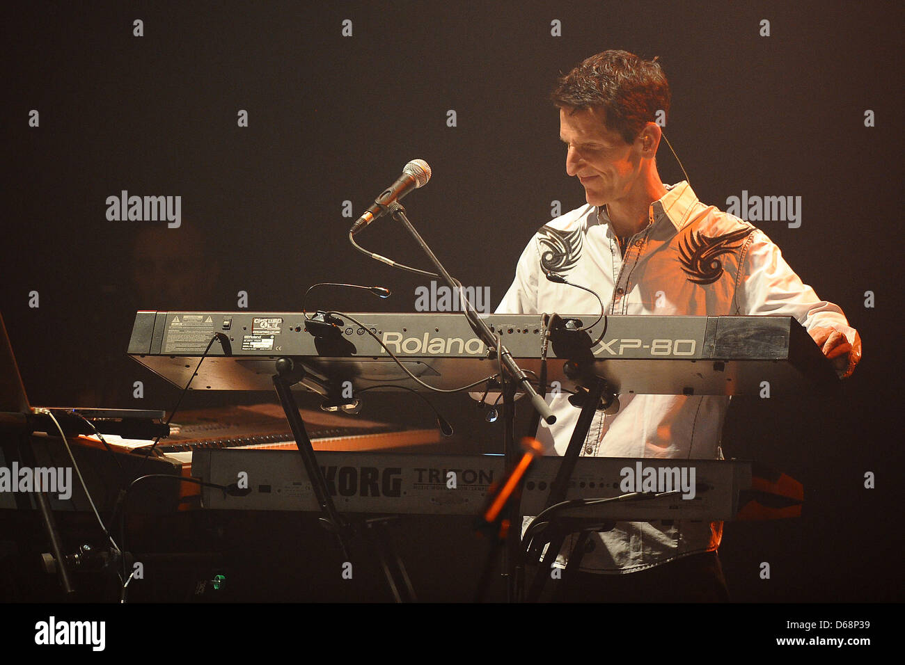 Keyboarder Tom Brooks performs on stage during The Alan Parsons Live Project tour 2012 at Circus Krone in Munich, Germany, 19 July 2012. Photo: Revierfoto Stock Photo