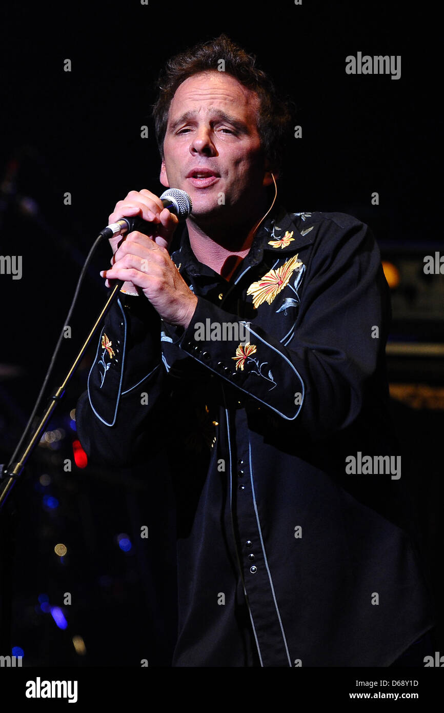 Lead singer Paul Josef Olsson performs during a The Alan Parsons Live Project concert at Colosseum Theater in Essen, Germany, 20 July 2012. Photo: Revierfoto Stock Photo