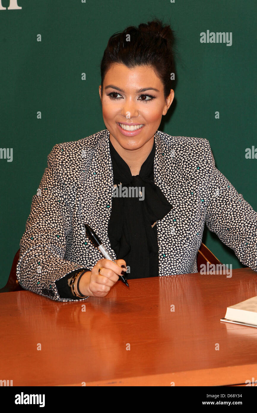 Kourtney Kardashian signs copies of her new book 'Dollhouse' at Barnes & Noble 5th Avenue New