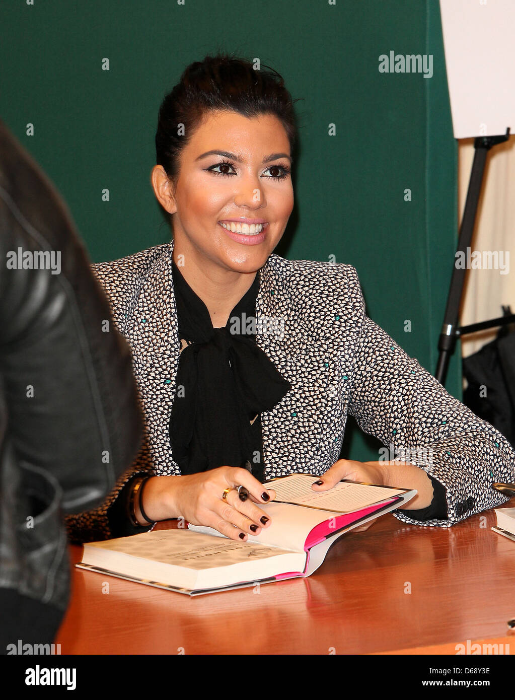 Kourtney Kardashian signs copies of her new book 'Dollhouse' at Barnes & Noble 5th Avenue New
