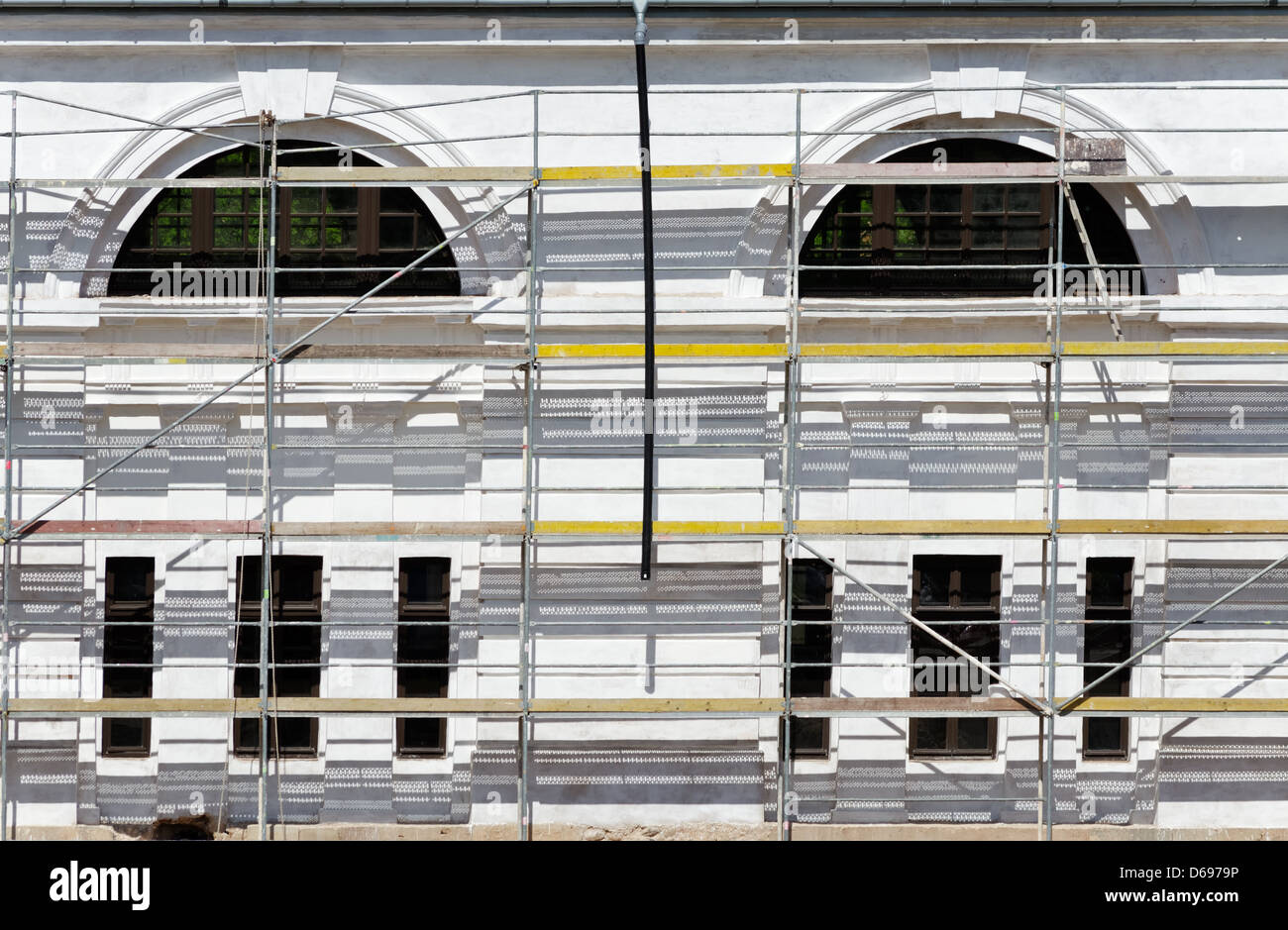 Old building scaffolding in hi-res stock photography and images - Alamy