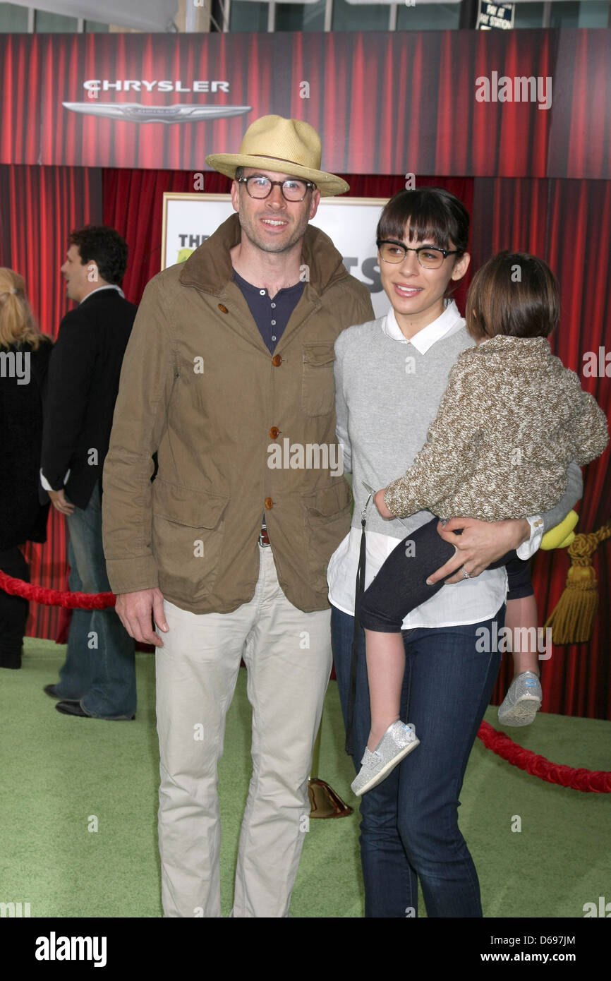sLEE TO BECOME A FATHER AGAIN Actor JASON LEE is set to become a father for  the third time The star's wife Stock Photo - Alamy