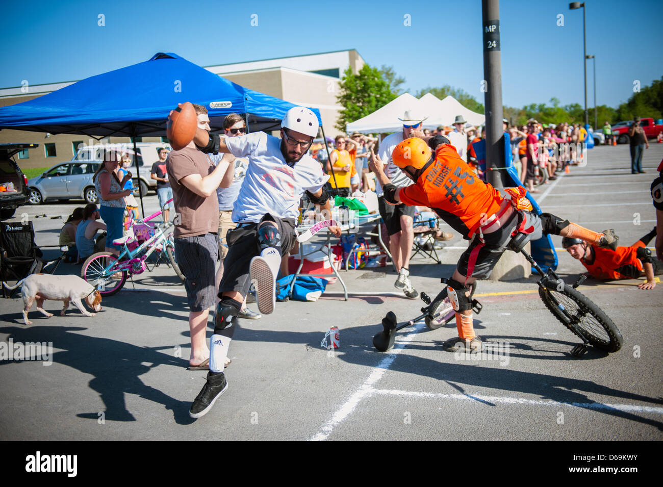 San Marcos, Texas, USA. 14th April, 2013. The Unicychos and the Bierdos