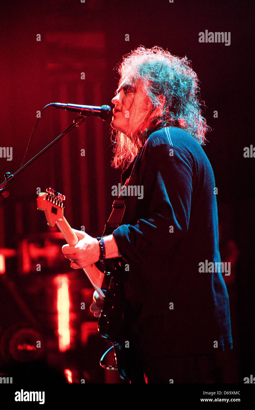 Robert Smith The Cure perform live at Beacon Theatre New York City, USA - 27.11.11 Stock Photo