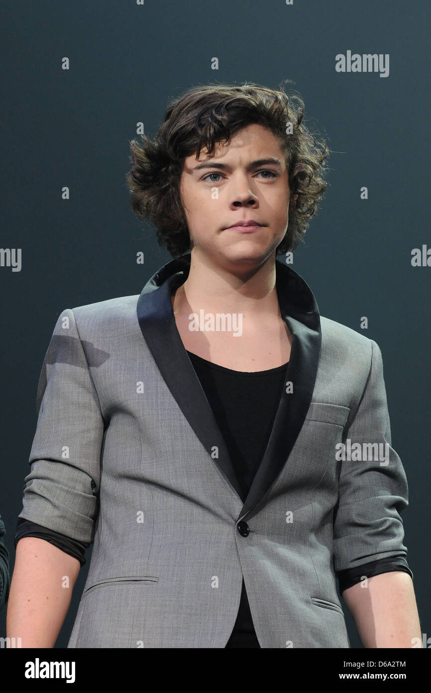Harry Styles One Direction Performing On Stage At The X Factor Live Stock Photo Alamy