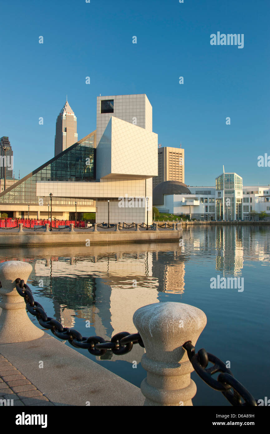ROCK AND ROLL HALL OF FAME (©I M PEI 1995) GREAT LAKES SCIENCE CENTER ...