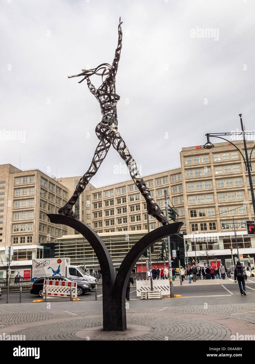 Sculptor mirko siakkou fiodin hires stock photography and images Alamy