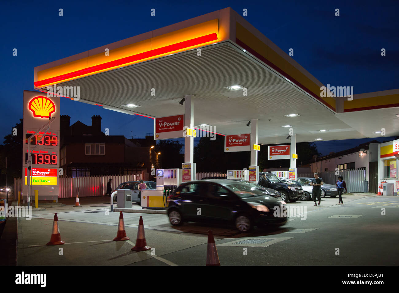 London, United Kingdom, Shell gas station in Hackney Stock Photo Alamy