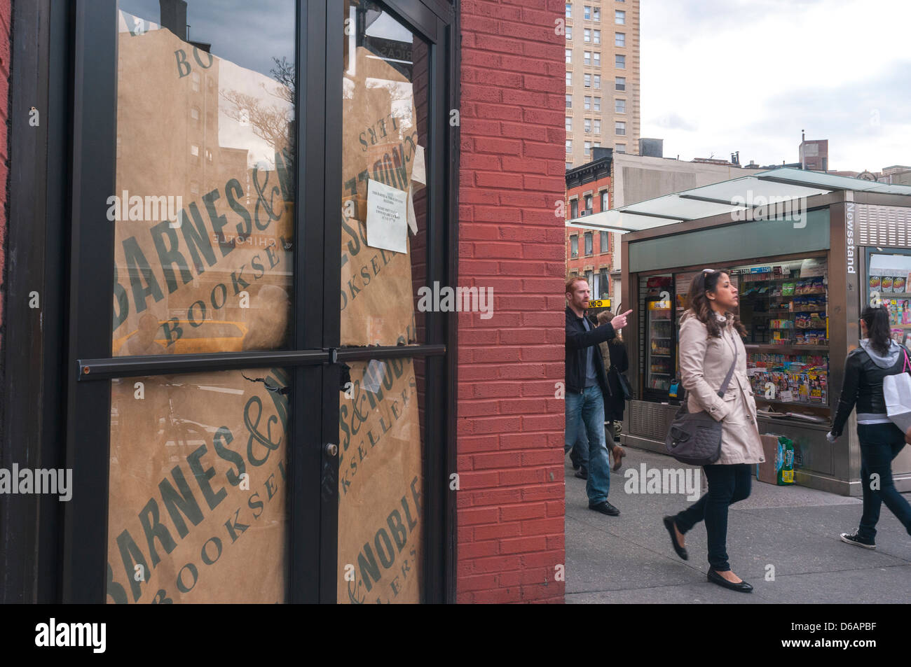 one of the many B&N bookstores recently closed Stock Photo Alamy
