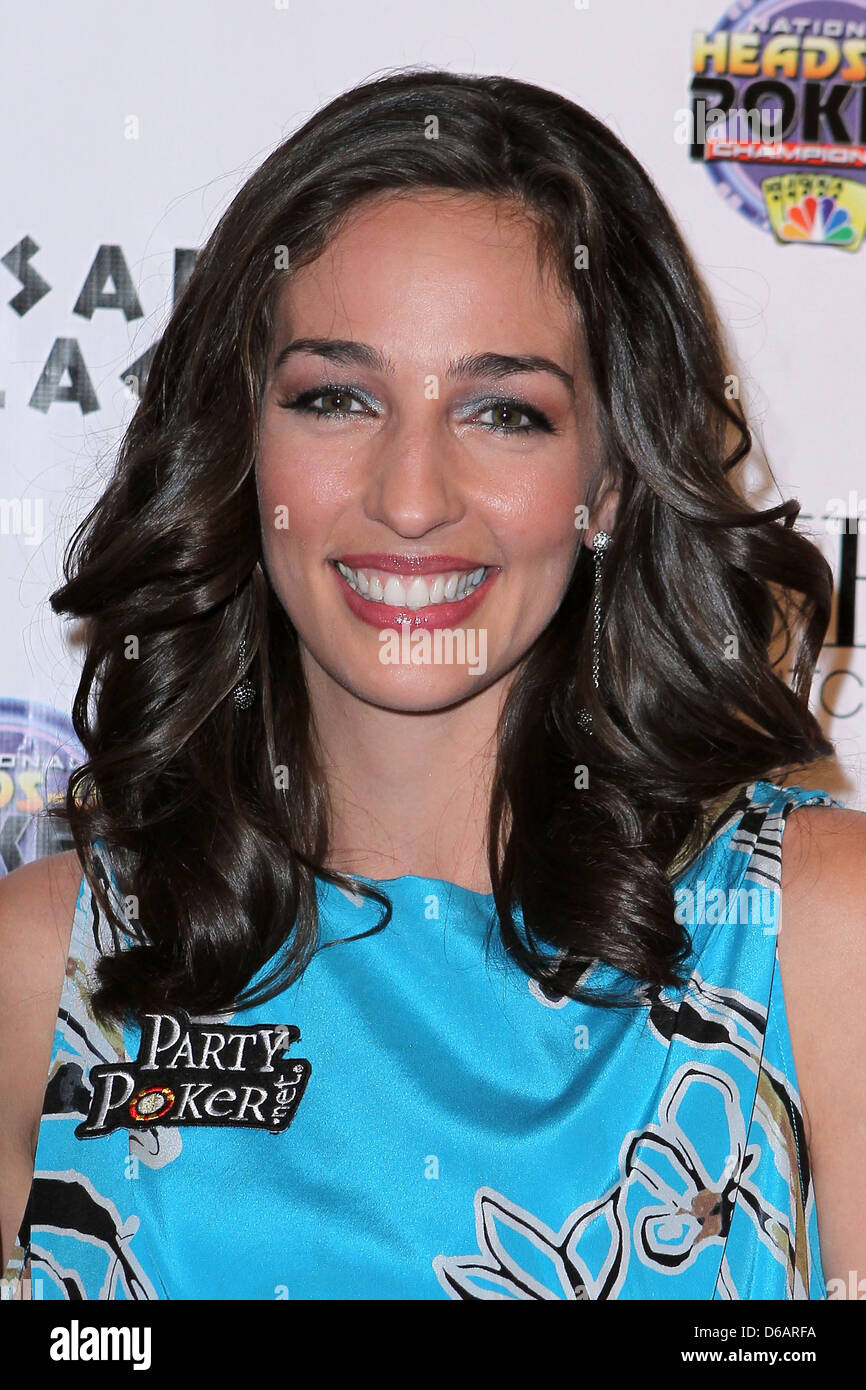 Kara Scott NBC's 2011 HeadsUp Poker Championship At Pure At