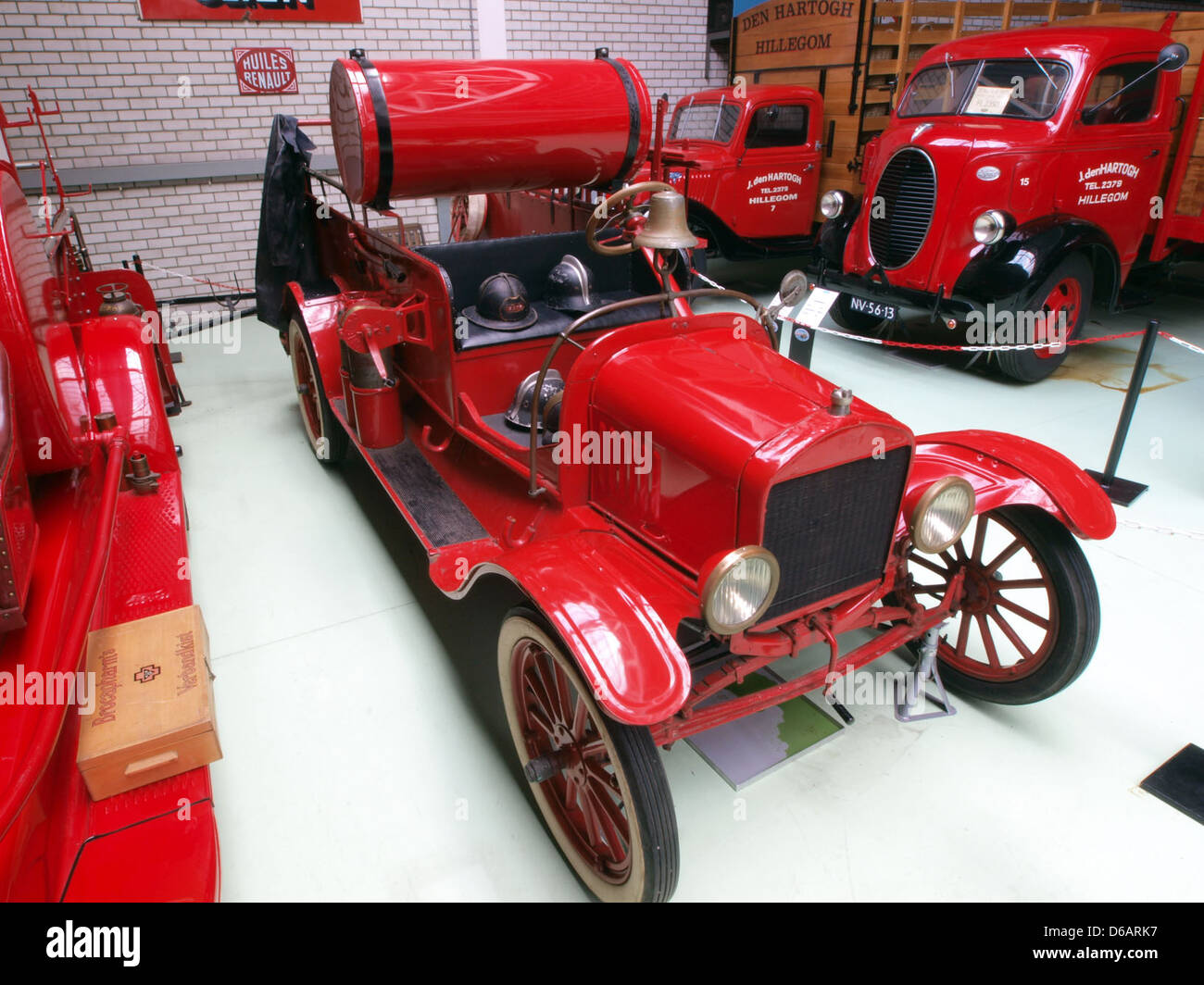 1920 Fire Truck – Fire Apparatus of an Earlier Era – QXYVRS