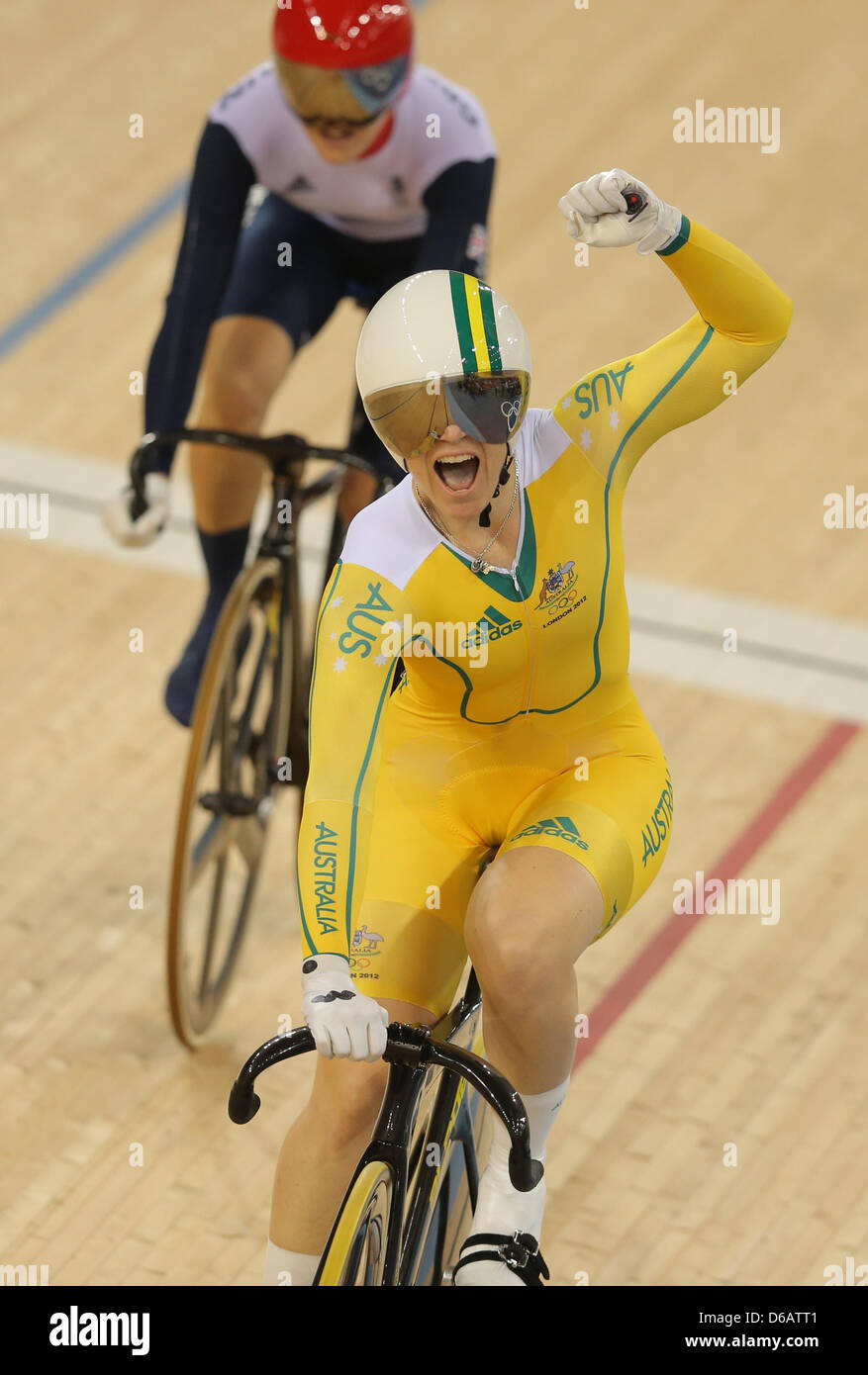 Anna Meares (front) of Australia celebrates victory over Victoria Pendleton of Great Britain during the Women's Sprint Track Cycling Final during the London 2012 Olympic Games at Velodrome on 07 August, London, Great Britain. Photo: Christian Charisius dpa Stock Photo