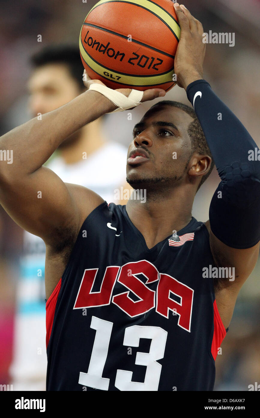 Chris paul usa in action hi-res stock photography and images - Alamy