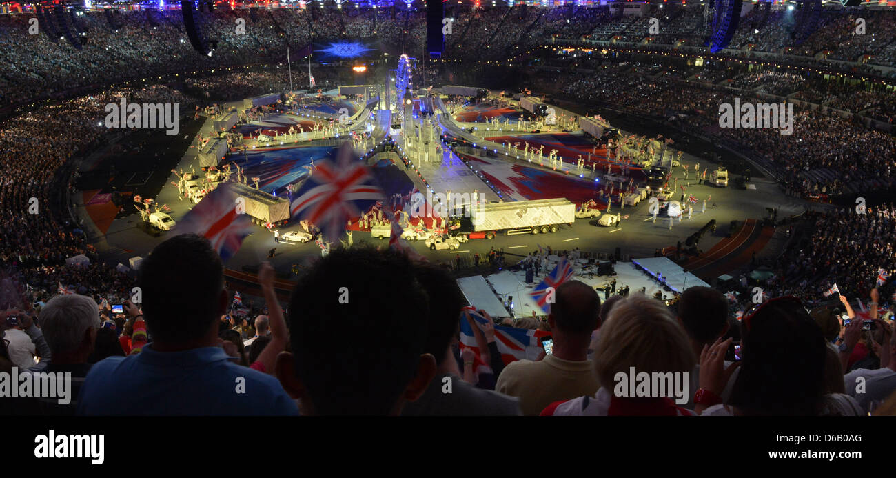 A General view of the Olympic Stadium during the Closing Ceremony of the London 2012 Olympic Games, London, Great Britain, 12 August 2012. Photo: Peter Kneffel dpa Stock Photo