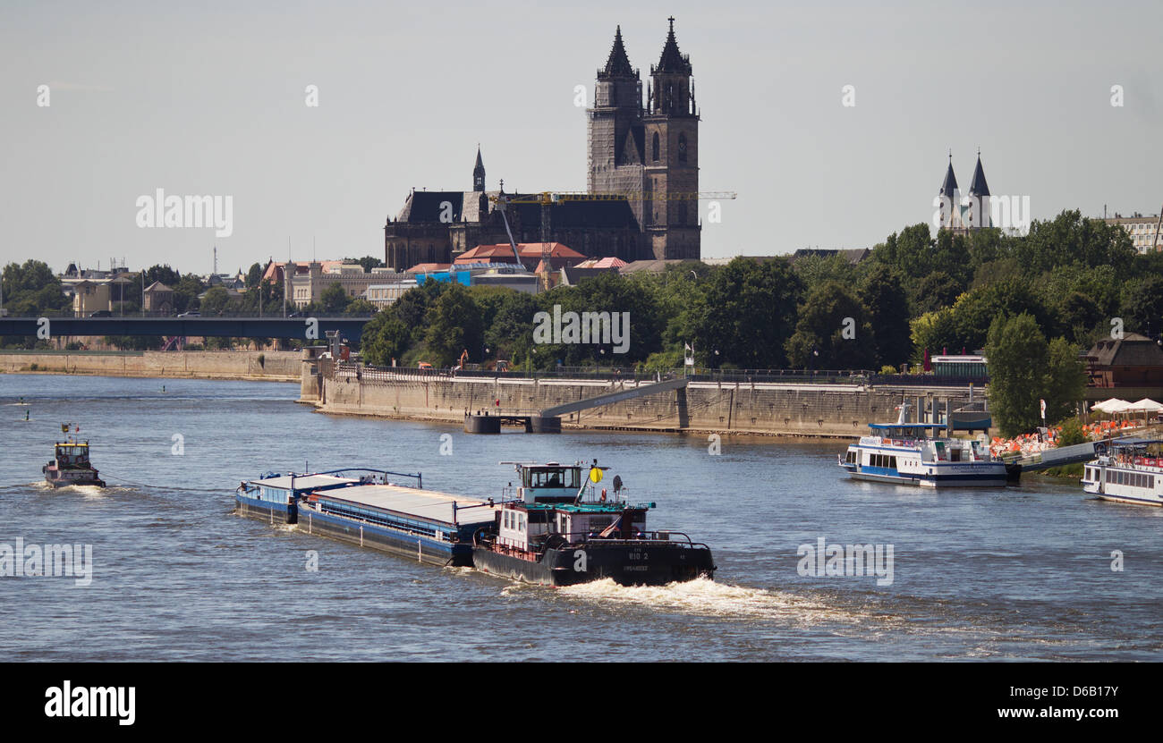Ships on the river Elber in Magdeburg, Germany, 13 August 2012. Photo: Jens Wolf Stock Photo