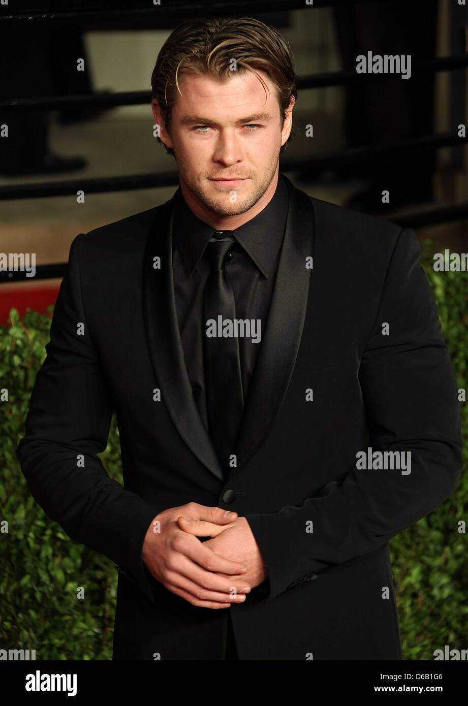 Chris Hemsworth 2011 Vanity Fair Oscar Party at the Sunset Tower Hotel ...