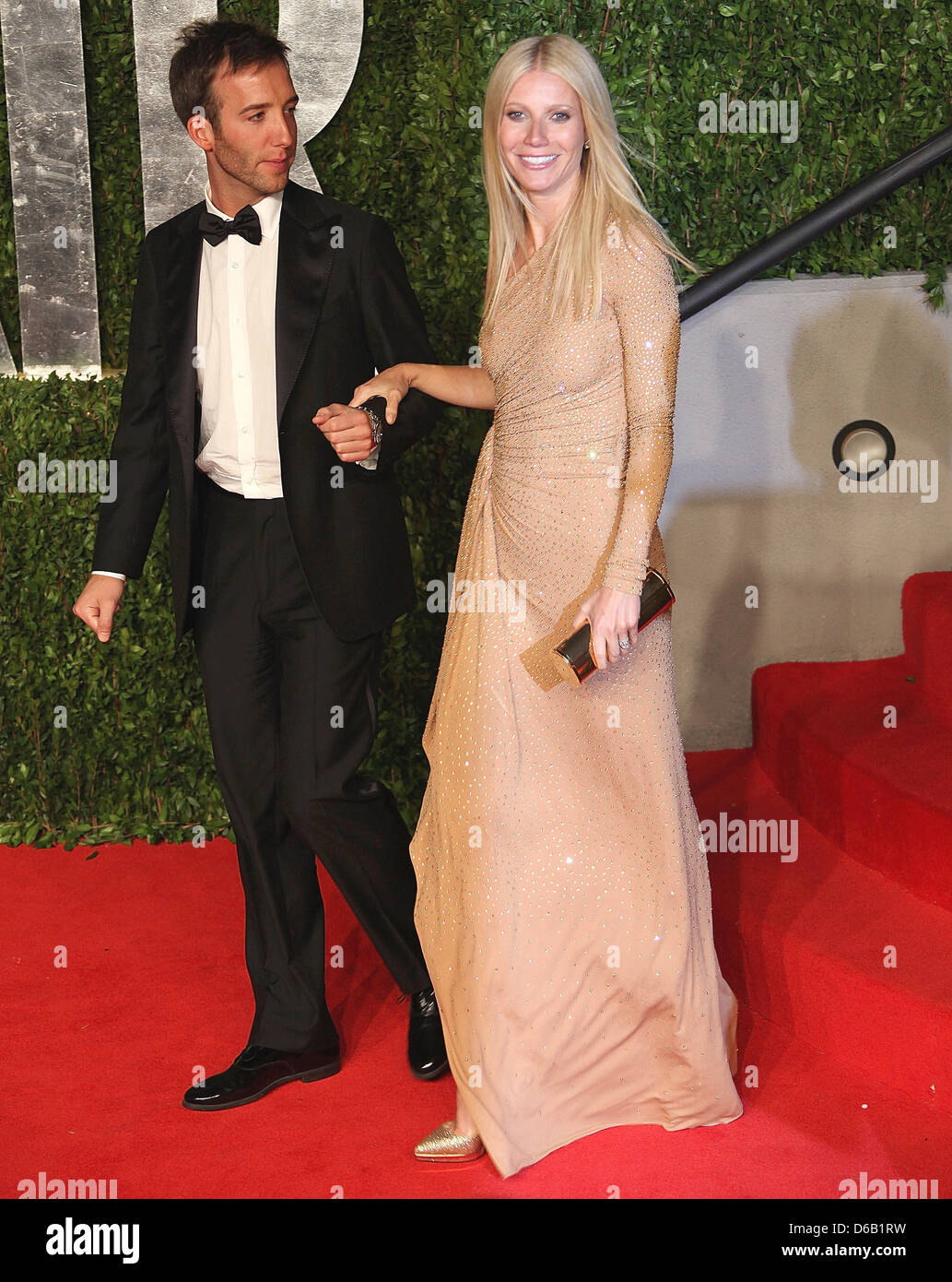 Gwyneth Paltrow and Guest 2011 Vanity Fair Oscar Party at the Sunset