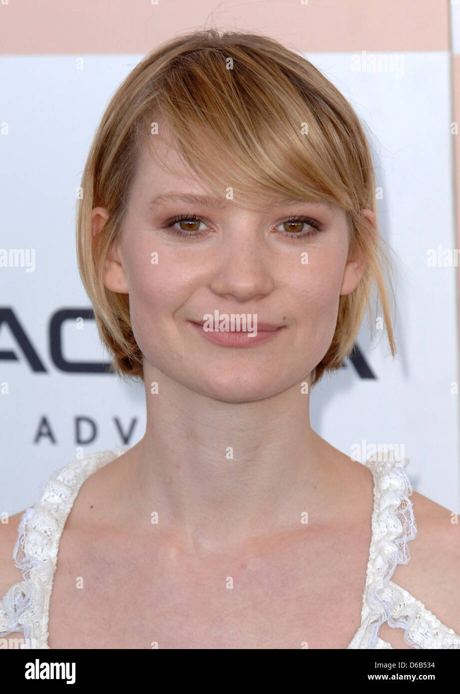 Mia Wasikowska The 2011 Film Independent Spirit awards held at Santa
