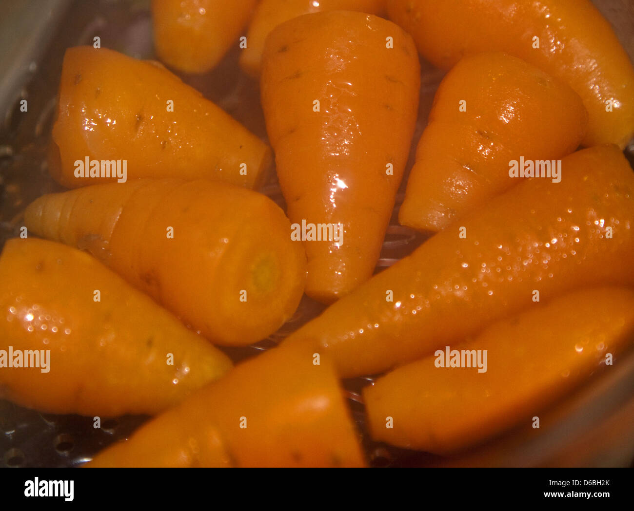 Carrots cooking in Electric Steamer Stock Photo Alamy