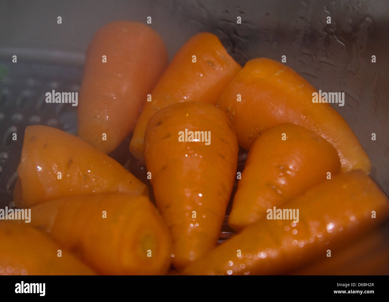 Carrots cooking in Electric Steamer Stock Photo Alamy