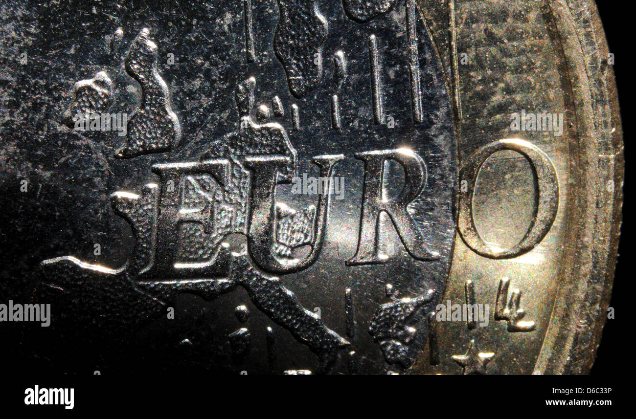 (ILLUSTRATION) A oneeuro coin is pictured in Hanover, Germany, 11