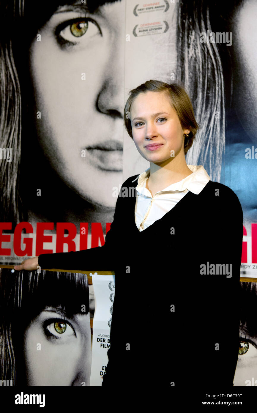 Actress Alina Levshin poses at the German premiere of the movie 'Warrior' (Kriegerin) at the Schauburg in Dresden, Germany, 19 January 2012. The drama is screened in German cinemas on 19 Januaty 2012. Photo: Arno Burgi Stock Photo