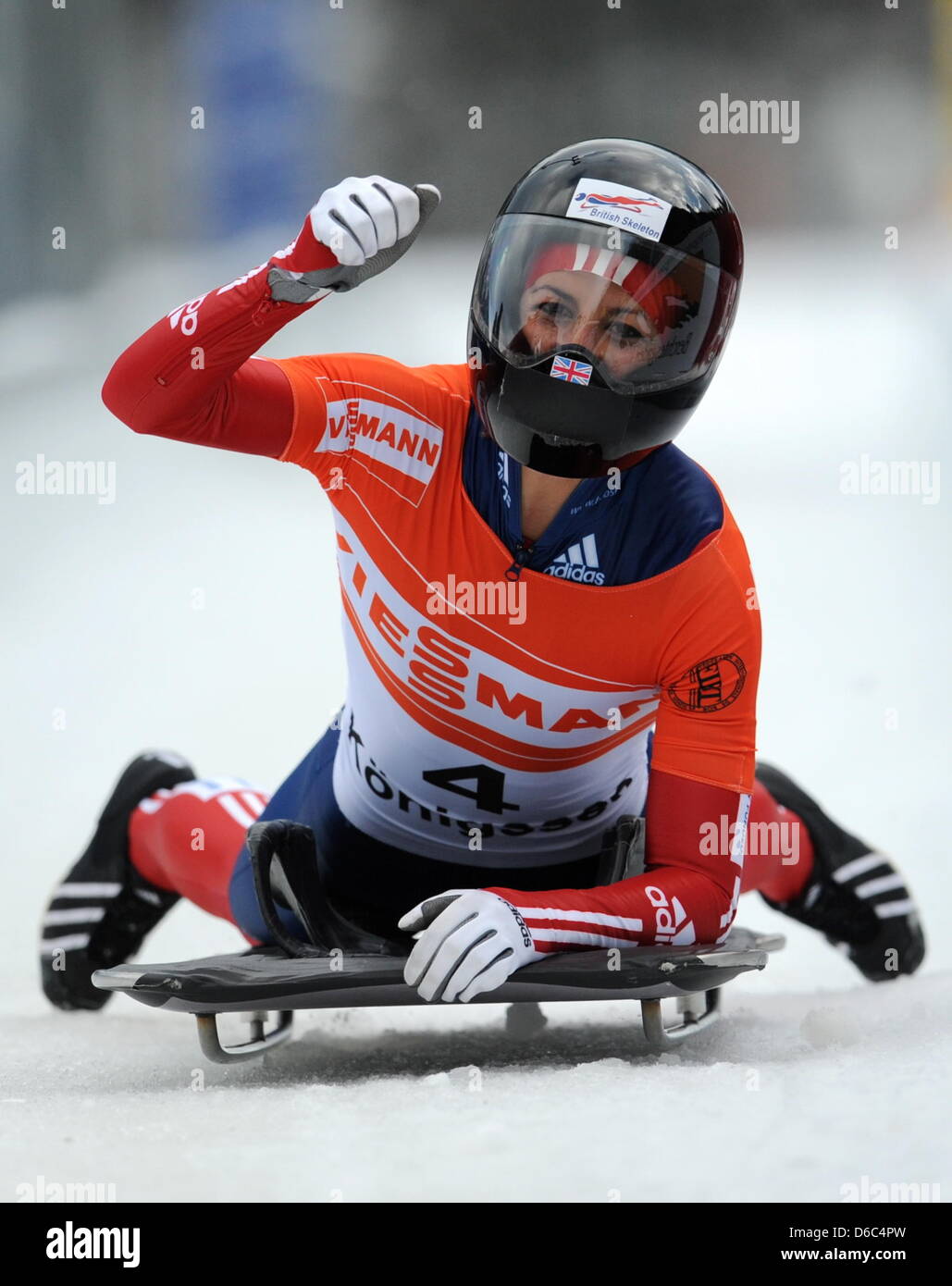 Die britische SkeletonPilotin Shelley Rudman fährt am Freitag (13.01.
