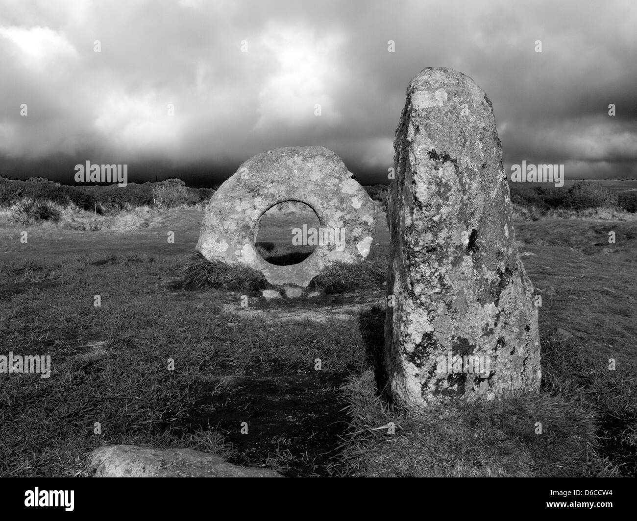 Men-an-Tol Neolithic standing stones, Cornwall Stock Photo