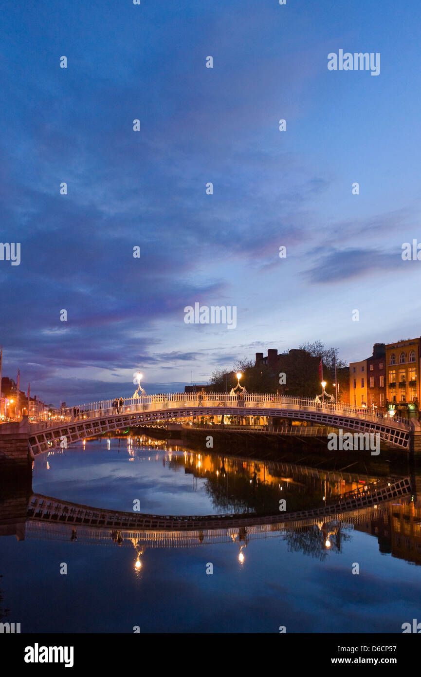 Vertical view hapenny bridge aka hi-res stock photography and images ...