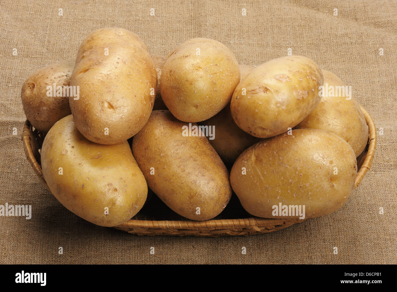 Египетская картошка. Сорт картофеля красноноска. Сорт картошки дрова. Картофель сорт граната. Сорт картофеля с удлиненными клубнями.