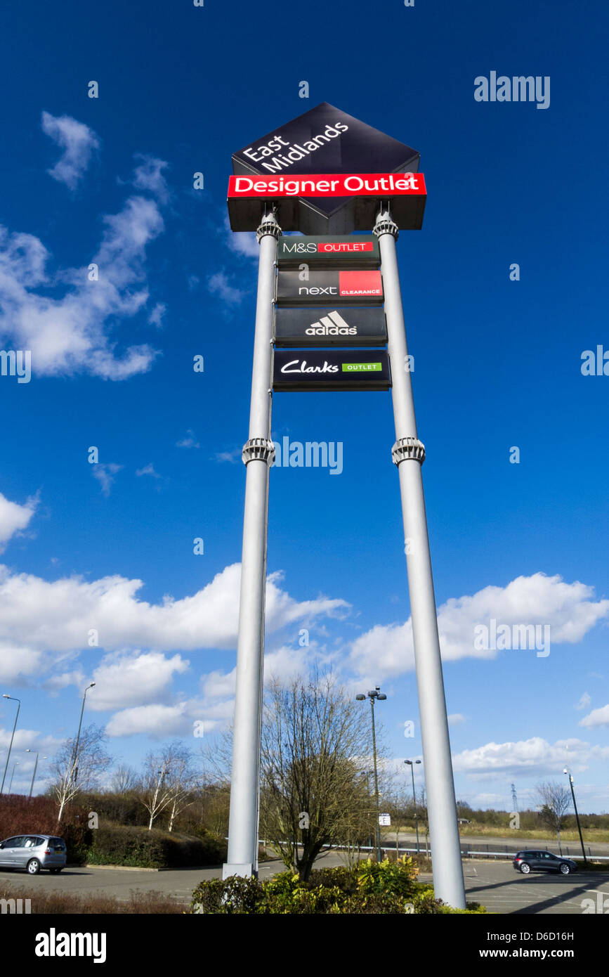 Mcarthurglen designer outlet hi-res stock photography and images - Alamy