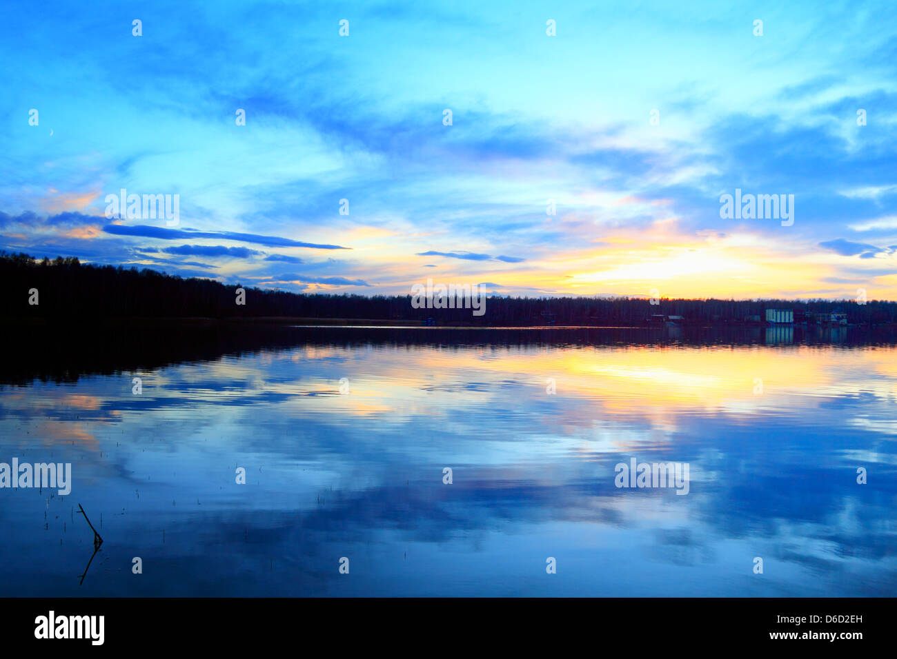 Blue on lake hi-res stock photography and images - Alamy