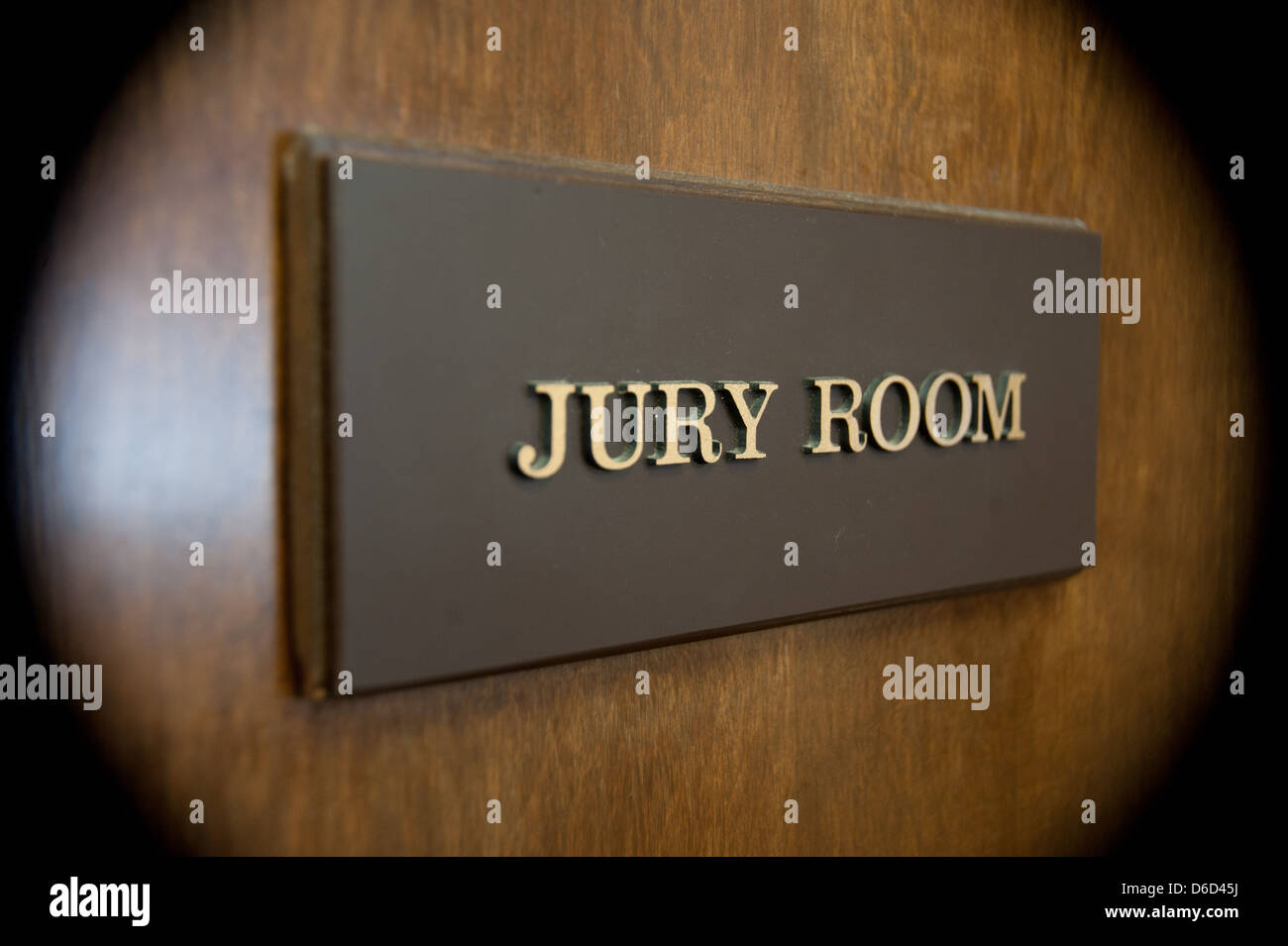 Photograph of 'Jury Room' plaque on door of United States District Court Federal Courthouse room in Macon, Bibb County, Georgia. Stock Photo