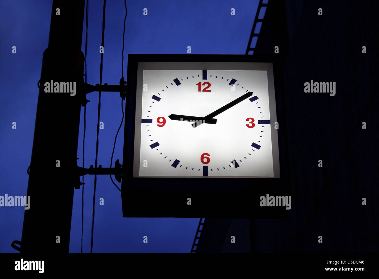Pole clock hi-res stock photography and images - Alamy