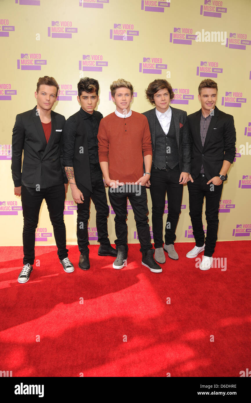 One direction hi-res stock photography and images - Alamy