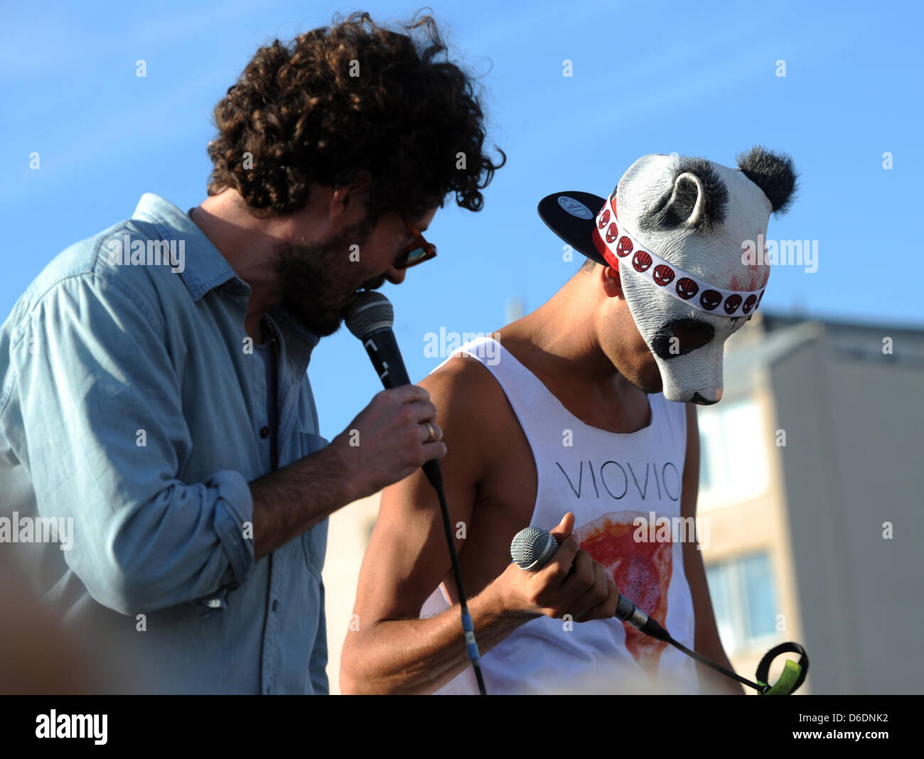 Top rapper hi-res stock photography and images - Alamy